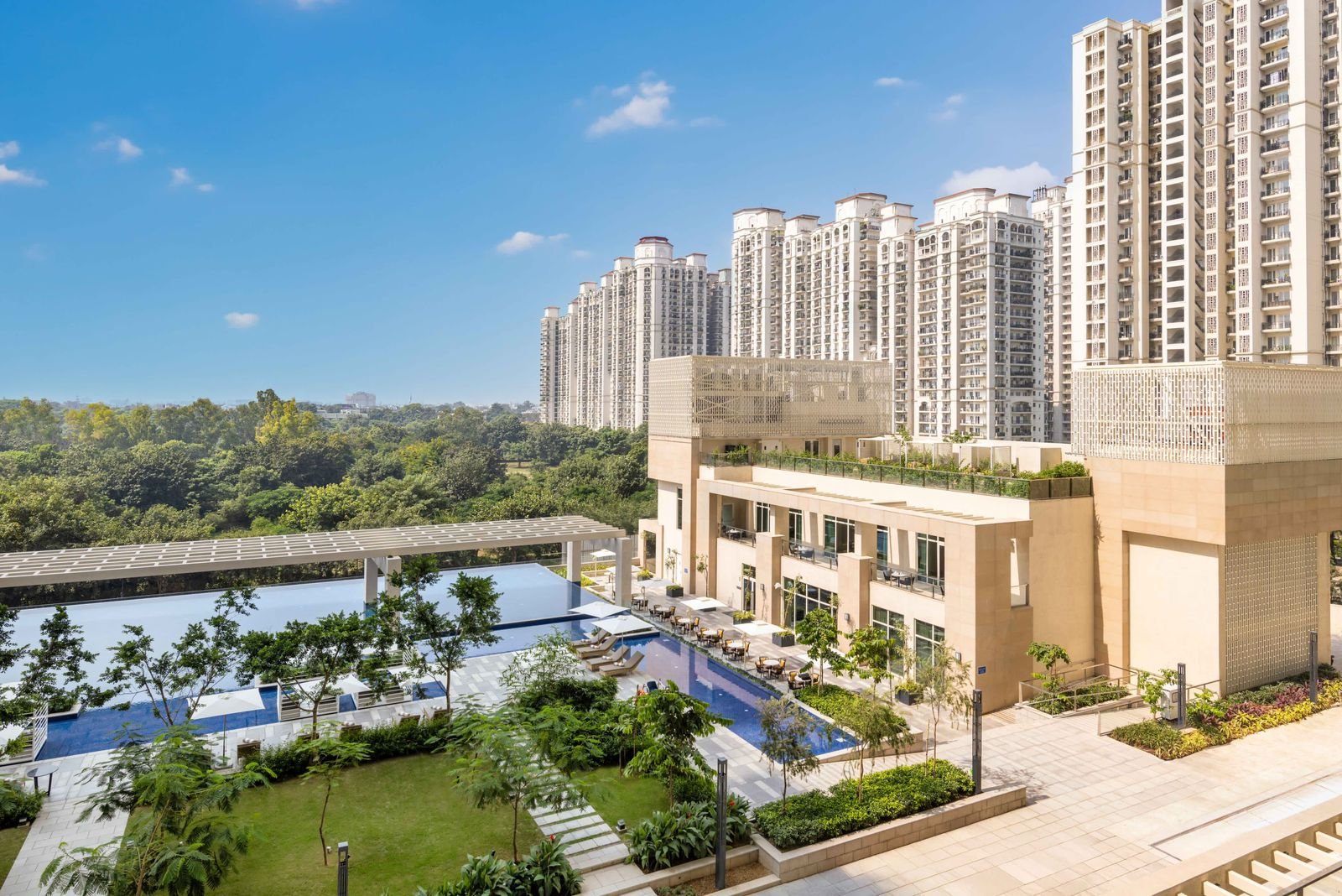  DLF One Midtown Delhi Most Premium Residential Ecosystem with Luxury